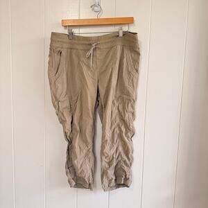 North Face Women's Tan Aphrodite 2.0 Capri Pants Size XL